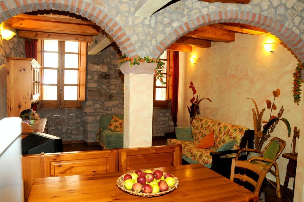 Agriturismo Su'E Lentu Bosa Oda fotoğraf