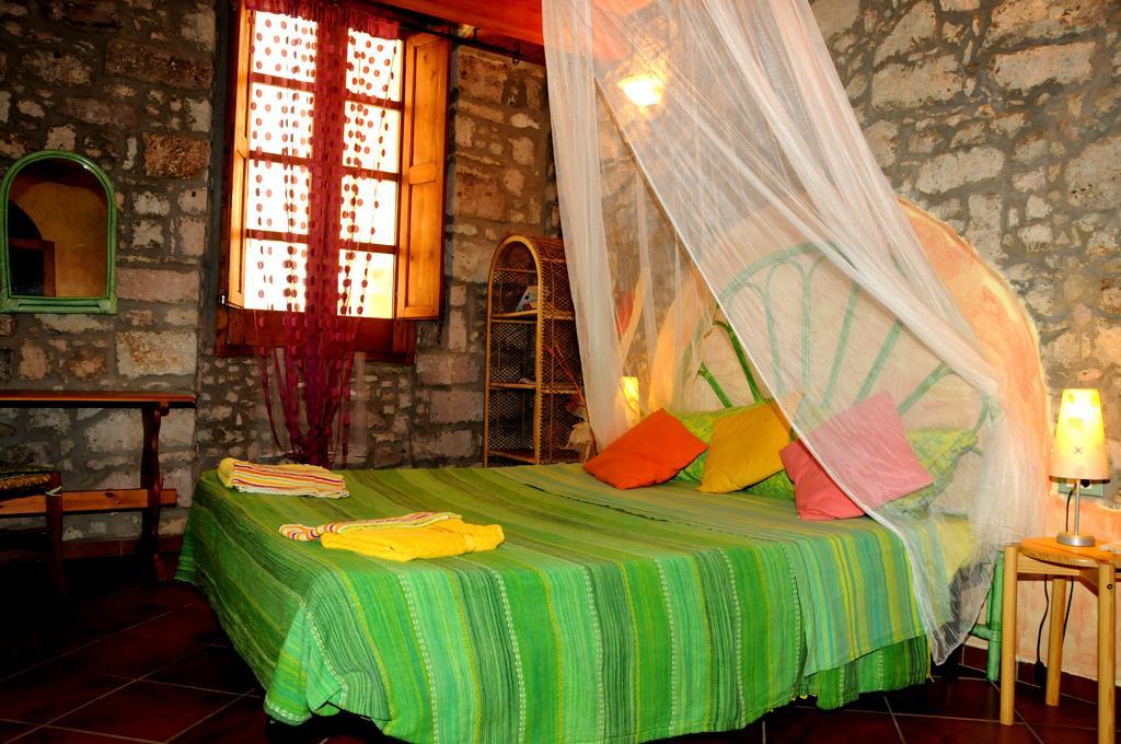 Agriturismo Su'E Lentu Bosa Oda fotoğraf