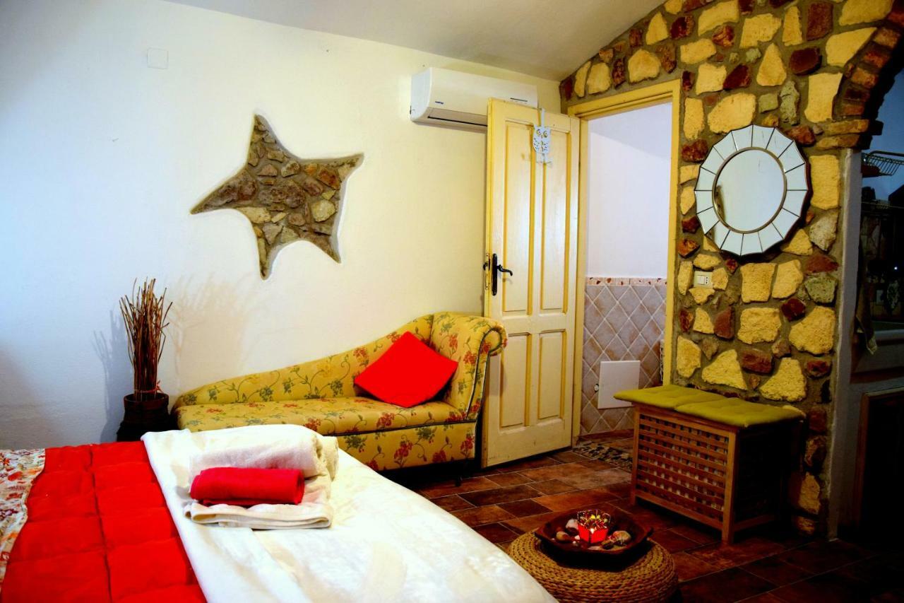 Agriturismo Su'E Lentu Bosa Dış mekan fotoğraf