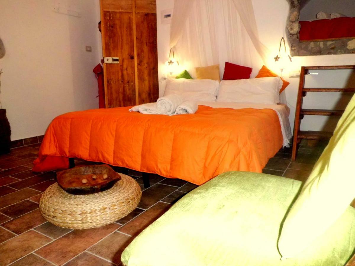 Agriturismo Su'E Lentu Bosa Dış mekan fotoğraf
